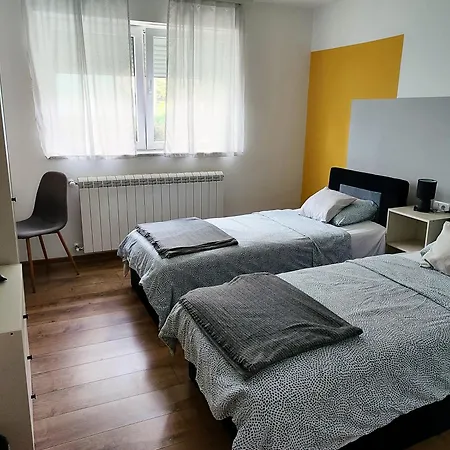 Mitrovica Kuca * Aranđelovac