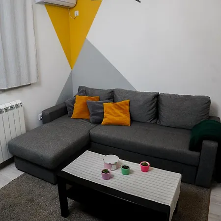 Mitrovica Kuca *
