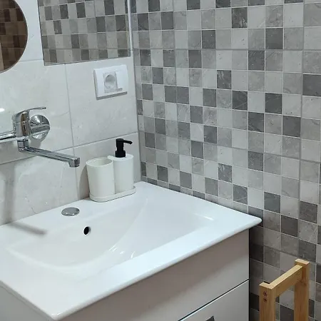 Mitrovica Kuca Arandjelovac