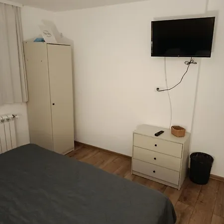 Apartamento Mitrovica Kuca *
