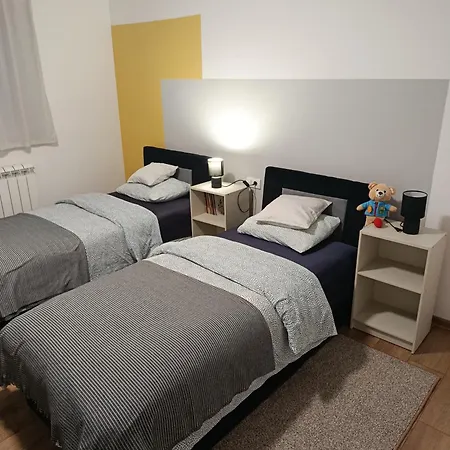 Mitrovica Kuca Apartamento *