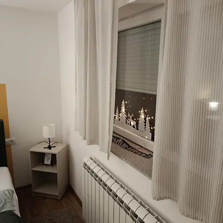 Mitrovica Kuca Appartement Aranđelovac