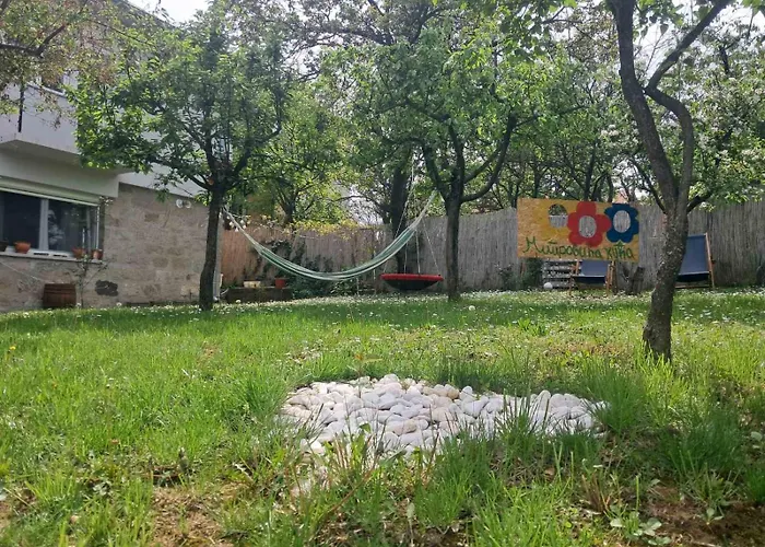 Mitrovica Kuca * Arandjelovac