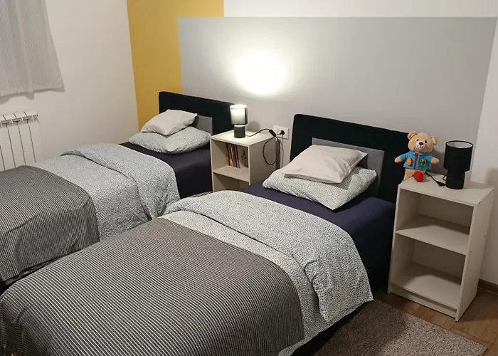 Mitrovica Kuca Daire *