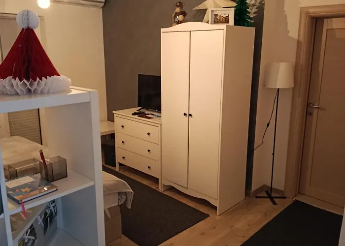 Mitrovica Kuca Daire *